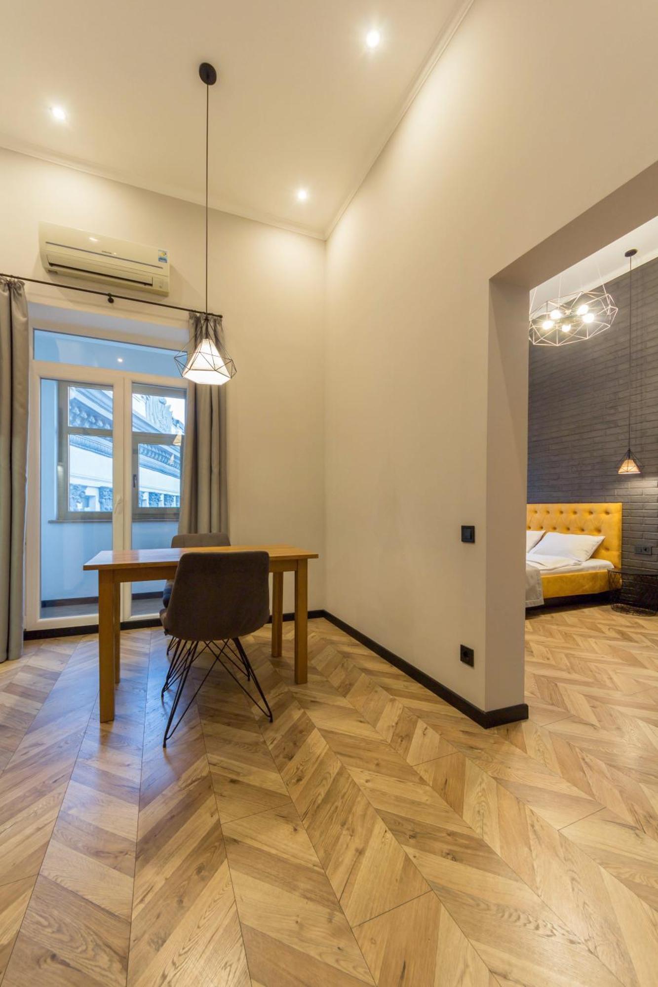 Central Apartments Kiev Eksteriør billede